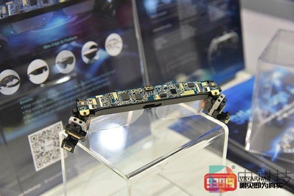 诠视科技在CES期间推出定制化Slim Edge AI交互平台