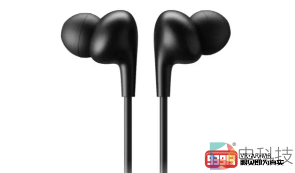 Oculus Quest连上耳机的体验如何？