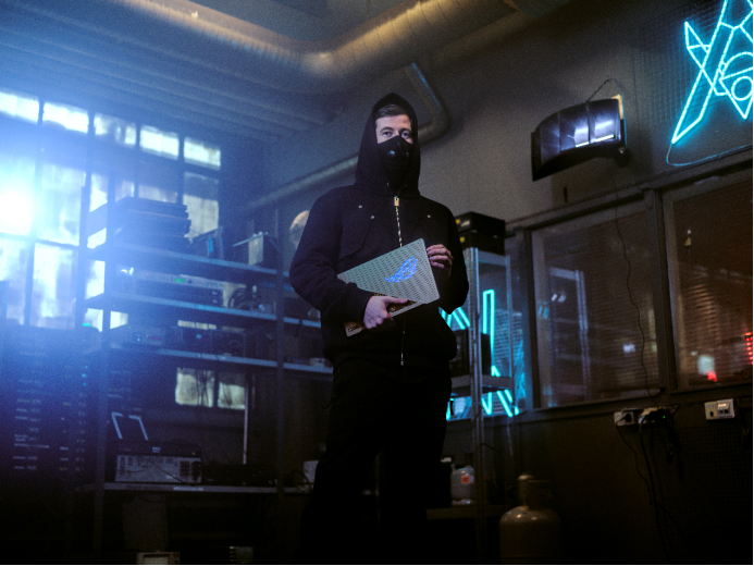 【ROG幻14Alan Walker典藏版产品稿】幻引电音狂潮 ROG幻14 Alan Walker典藏版发布952.p