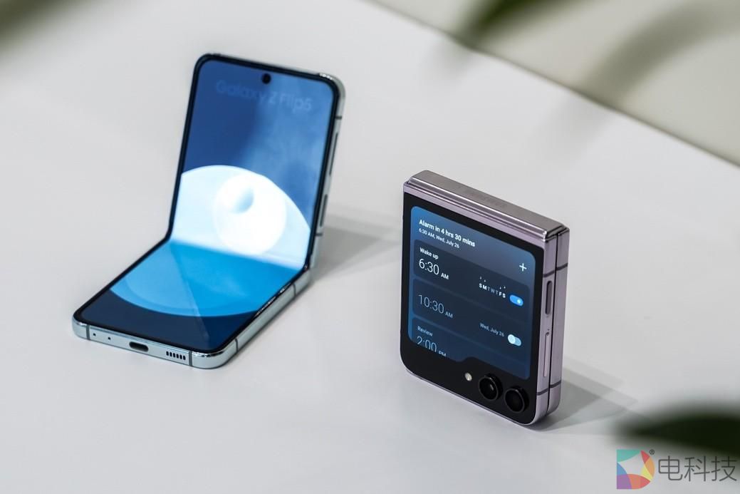 三星Galaxy Z Flip5