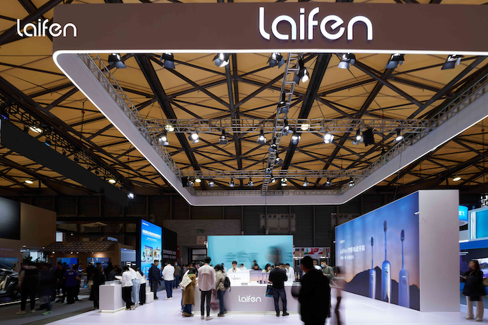  徕芬AWE2024：扫振电动牙刷多彩版本焕彩上市，打造个性化口腔护理新体验！