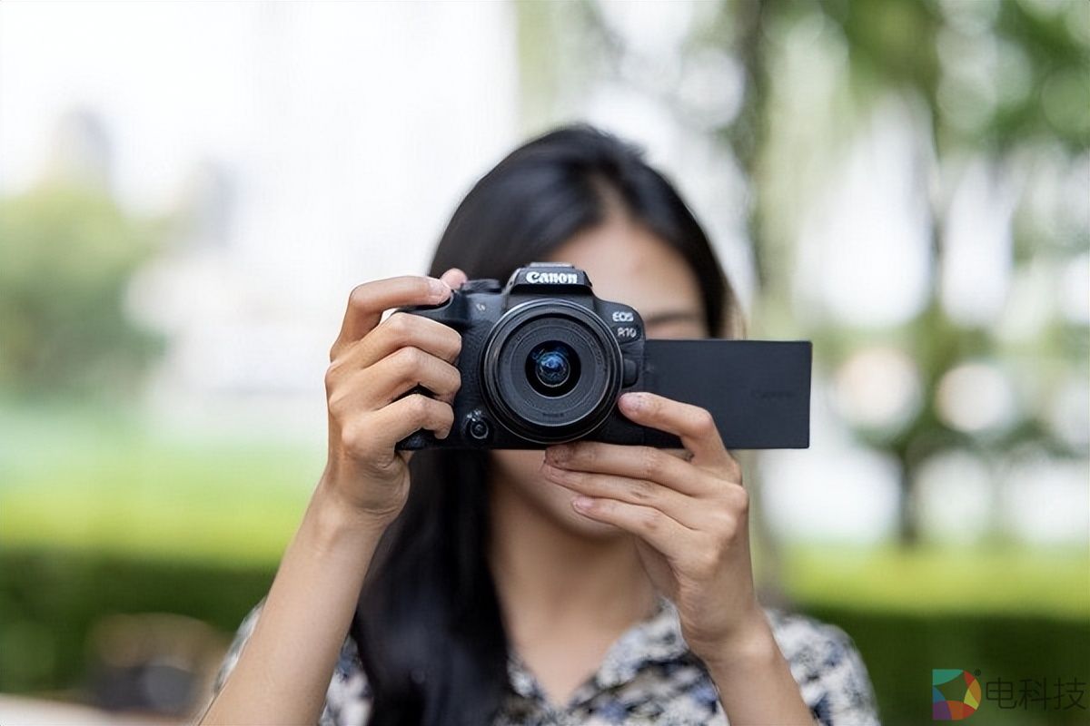 佳能EOS R10