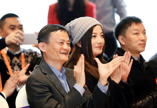 明星+资本引关注 万家文化易主被问询