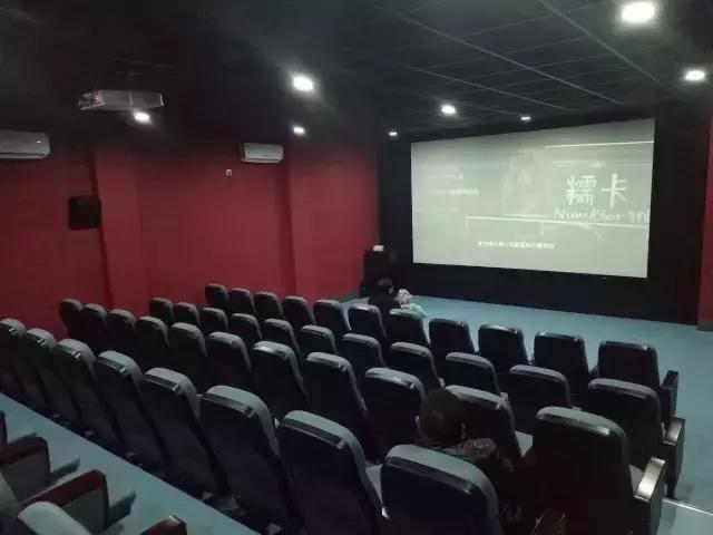 春节档“手写票”屡禁不止 小镇影院偷了周星驰的票房？