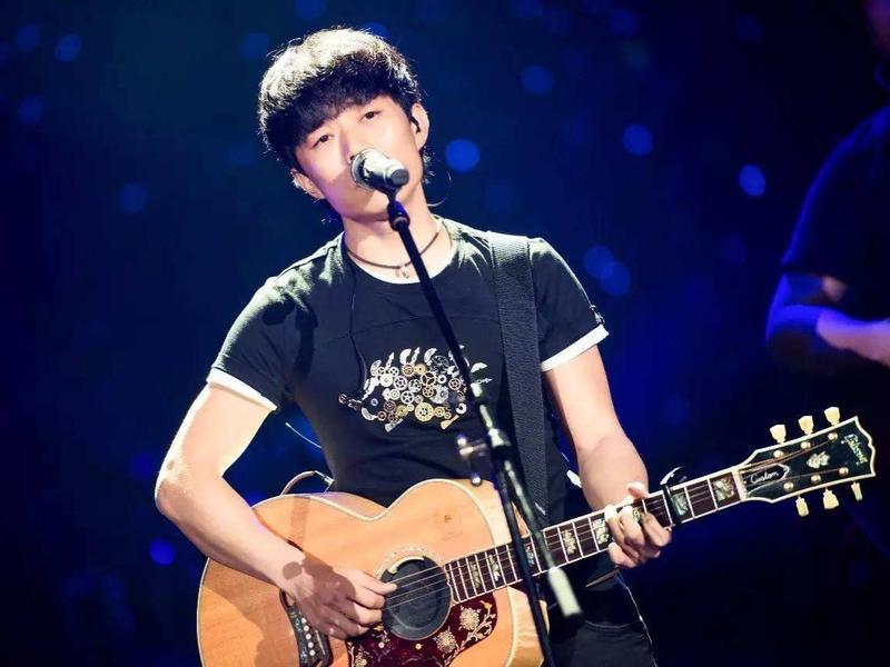 赵雷火了 民谣歌手如何实现商业变现？