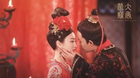 从净利2.6亿到预亏4000万 受困“伪周播剧”的欢瑞被证监会立案调查