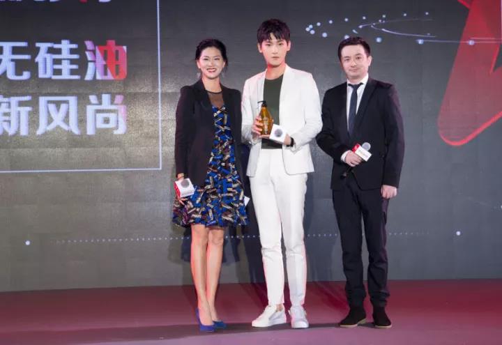 郭富城、袁姗姗、唐艺昕等12位明星助阵，京东超市11·11用娱乐营销打响零售革命