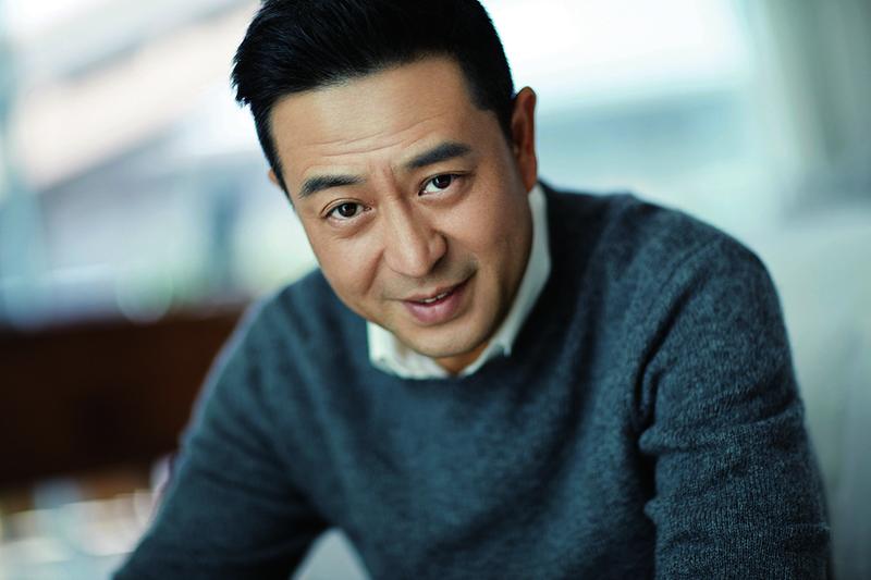 张嘉译霸屏成收视保证，但五部戏片酬都不及小鲜肉一部！