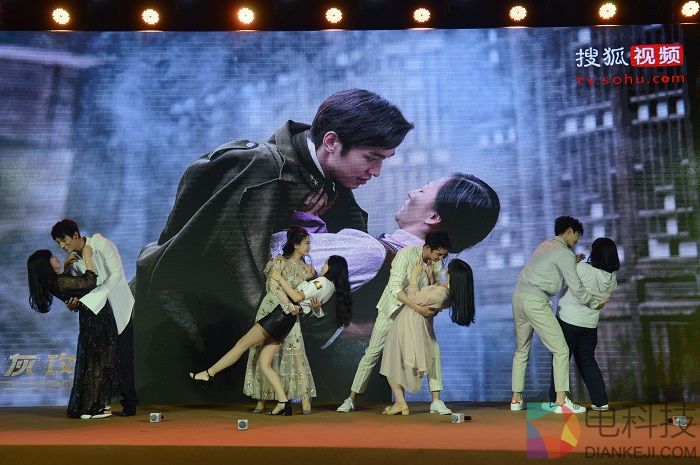 首部快穿剧《炮灰攻略》今日上线，严禹豪余玥上演花式下腰抱