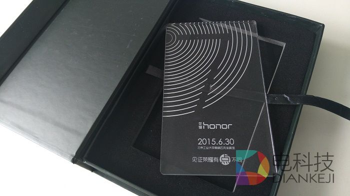 指纹识别来袭 华为荣耀7邀请函曝光