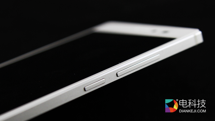 青葱Metal标准版开箱：做工好的不像青葱手机