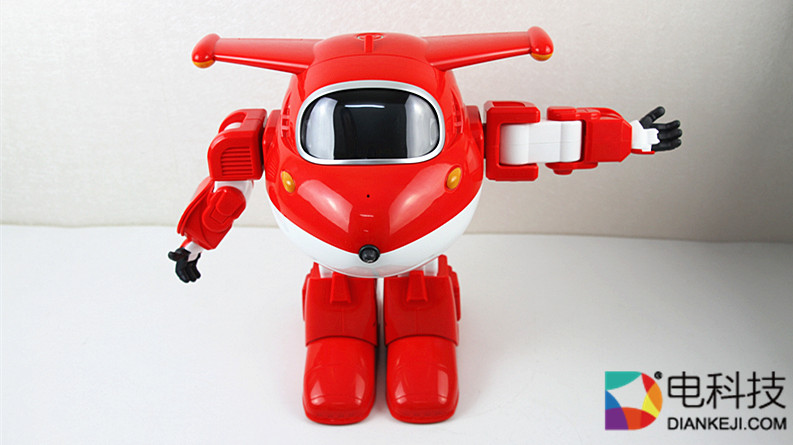 有如大白般贴心 成长之路由乐迪智能机器人陪伴