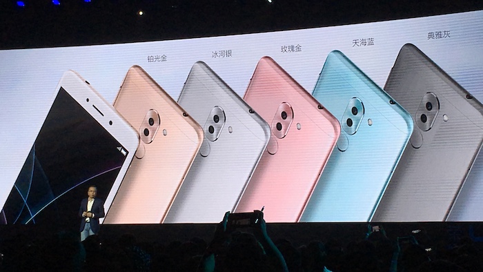 超过一万台样机测试考验 双摄荣耀畅玩6X再次定义千元旗舰