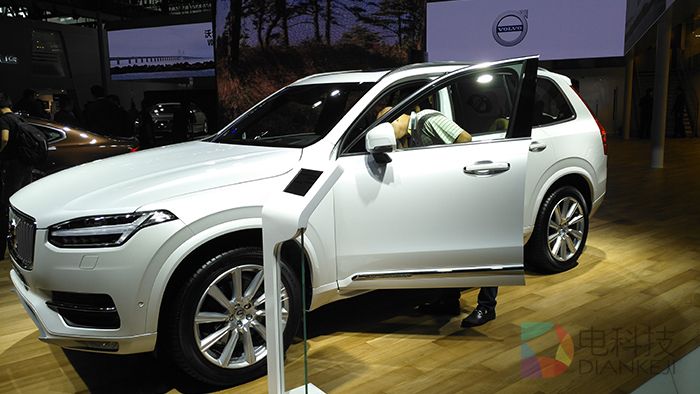 沃尔沃XC90.jpg