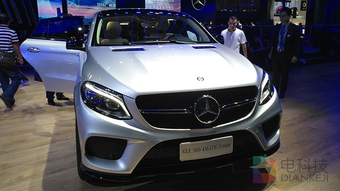 奔驰GLE500.jpg