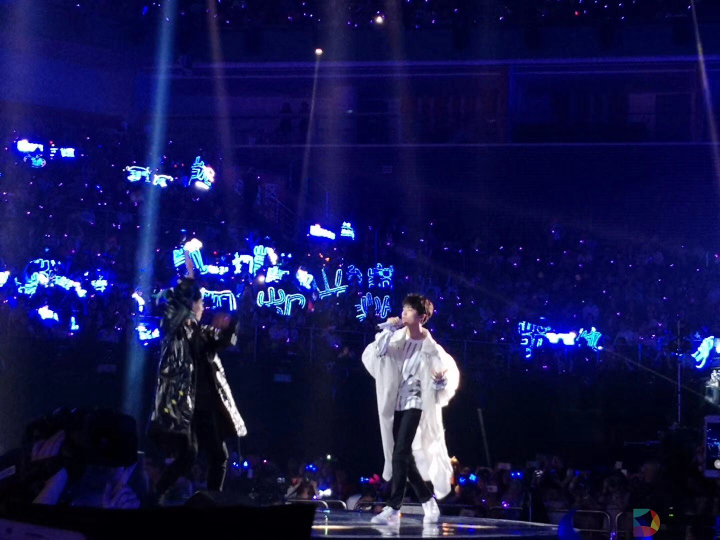 OPPO R15深圳发布会：王俊凯萧敬腾周杰伦等明星悉数捧场