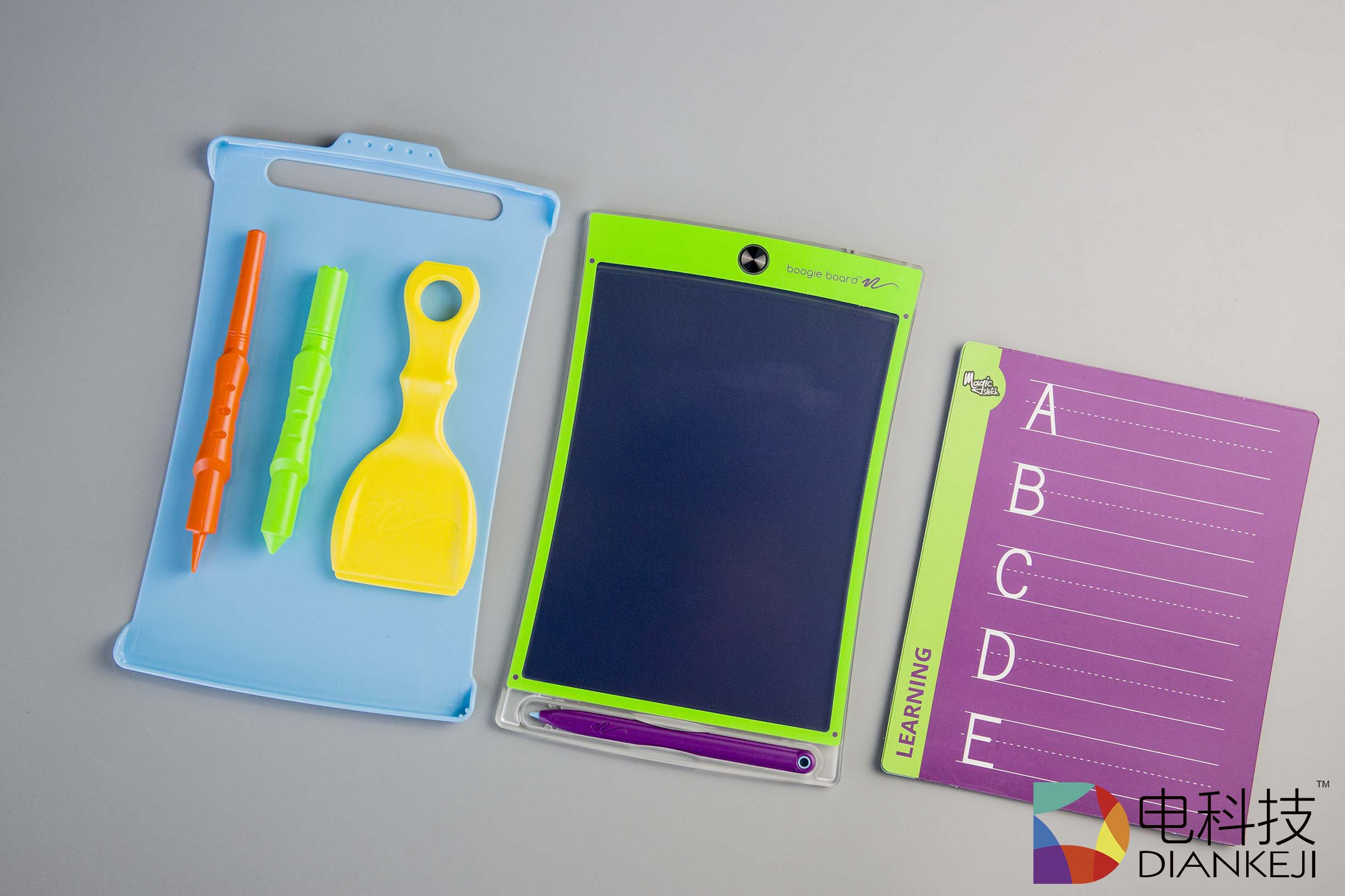 美国boogieboard儿童液晶涂鸦板：一键保留童年艺术才华