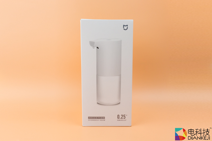 米家自动洗手机：感应式出沫避免二次污染，4节电池可用9个月