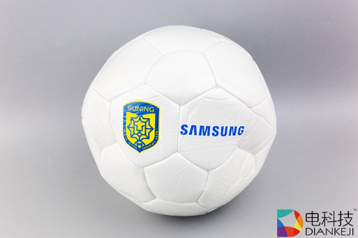 苏宁俱乐部周边：小产品诚意足，三星电子冠名助推中国足球