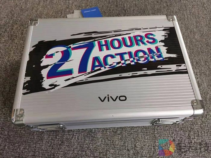 解码vivo x27邀请函，升降式摄像头+后置三摄绝对没跑了