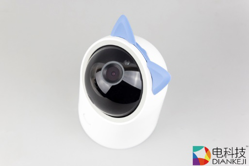   华为海雀AI全景摄像头，卖得了萌，看得了家