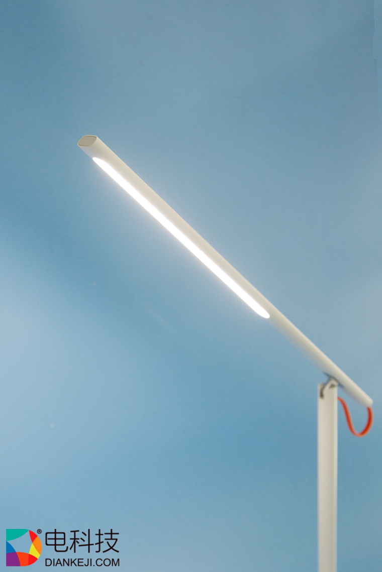 米家1S台灯：给秉灯夜读的学子一束护眼的光亮