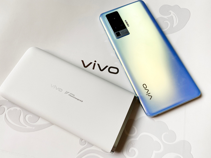  最高支持33W双向闪充，vivo 重新定义“移动电源”