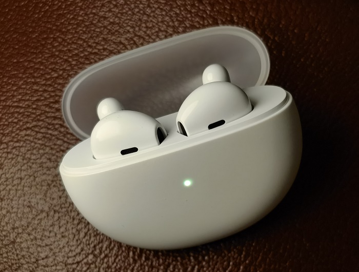 OPPO Enco Air 真无线耳机：颜有透明果冻仓，内有德国莱茵实力认证