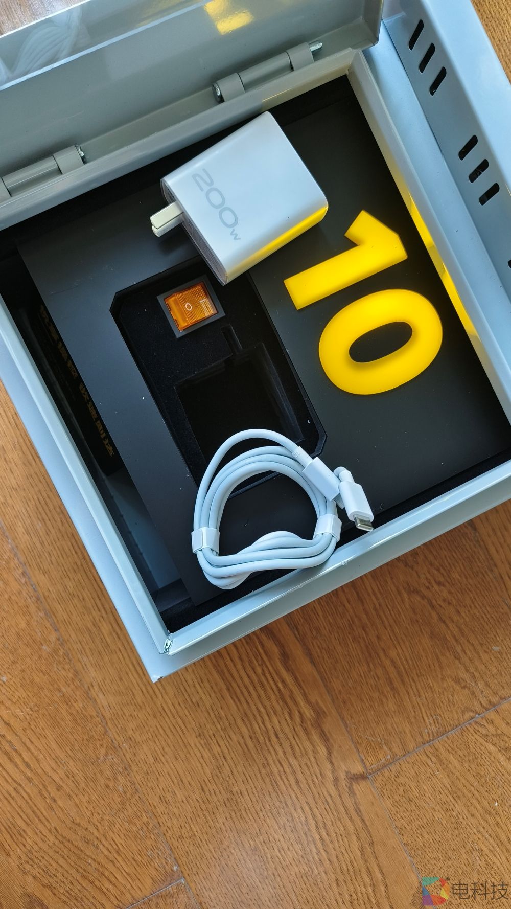 邀赏：iQOO 10系列手机，不仅有200W 快充，还有V1+自研影像芯片