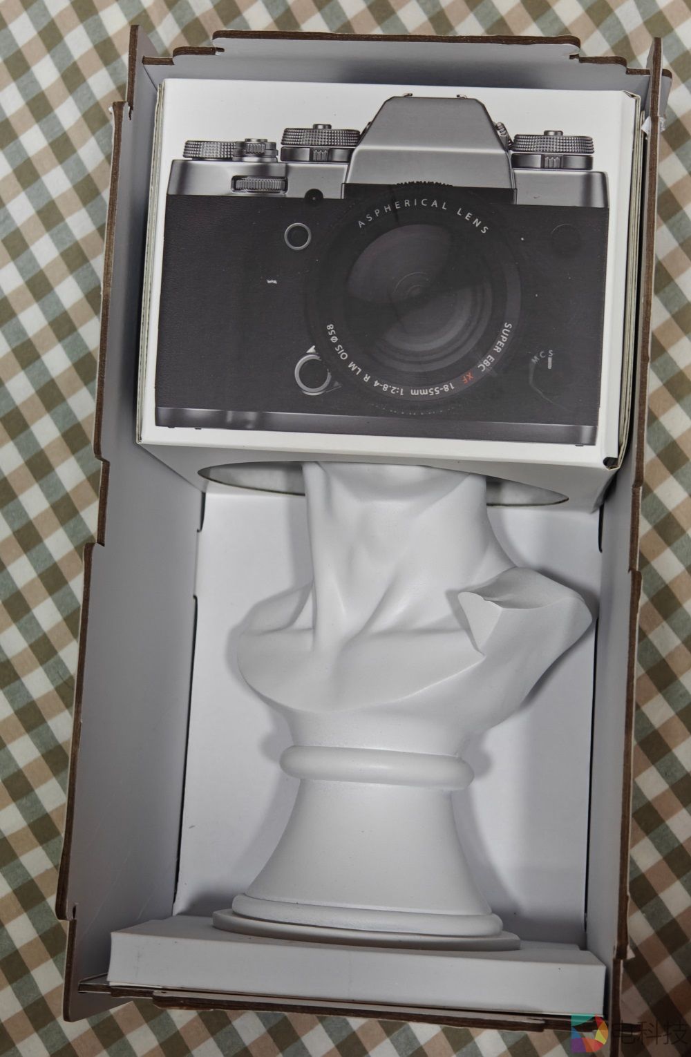 闪极AI拍摄眼镜