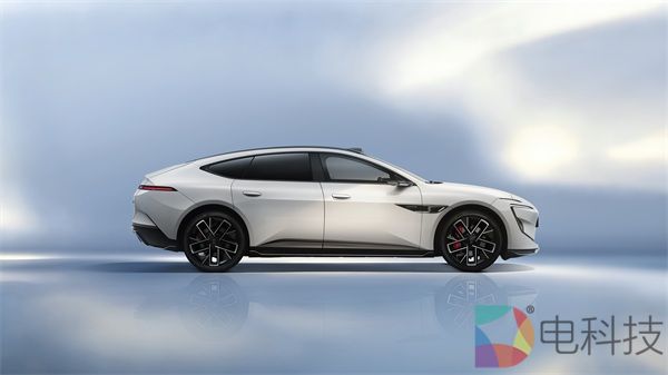 新款阿维塔 12 实车实拍图曝光，首搭华为最新激光雷达技术