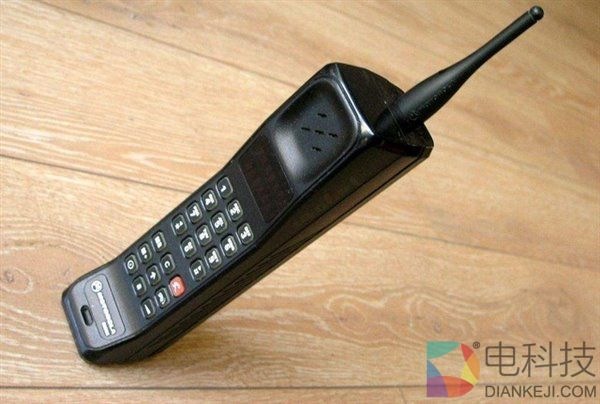 eSIM卡加持：手机厂商无需再为运营商预留SIM卡槽