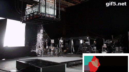 拍案叫绝！世界首个完全由水构成的“人”