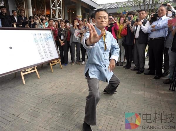 谁的地盘谁做主？顺丰菜鸟大战与篮球场跳广场舞