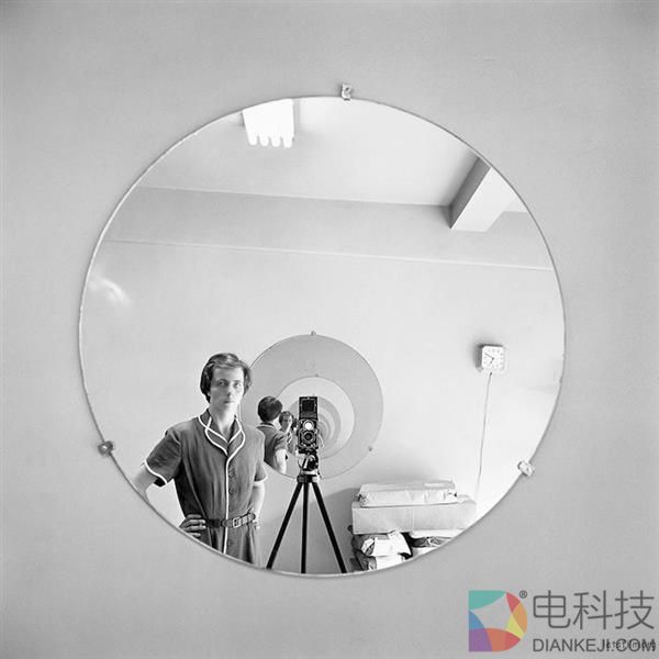 有的自拍能在朋友圈收获几个赞 有的却能卖几百万