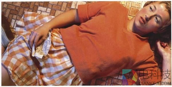 有的自拍能在朋友圈收获几个赞 有的却能卖几百万