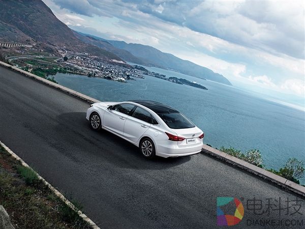 长安运动轿跑睿骋CC官图发布：雷克萨斯看醉