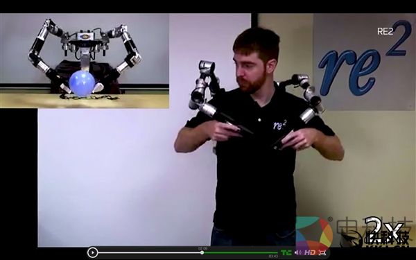 研发中的拆弹机器人:仿生学手臂让专家更安全