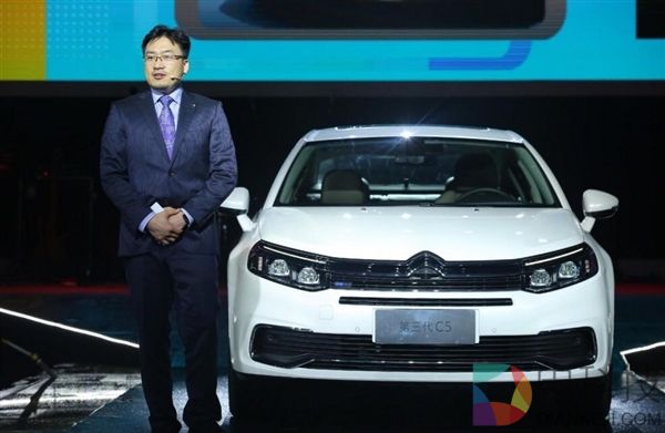 内饰升级 雪铁龙新C5上市 16.99万起