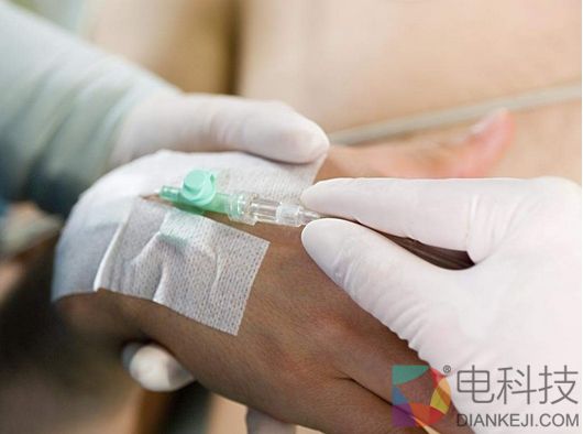 美国发明“输液神器” 再也不担心扎错血管了