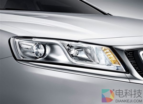 国产最美B级车就是它了 吉利新博瑞官图泄露