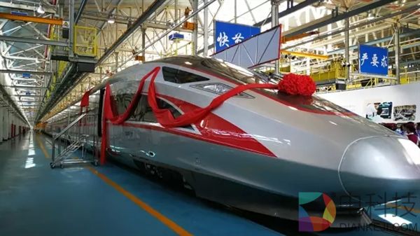 中国自主复兴号动车组揭幕！你想知道的全在此