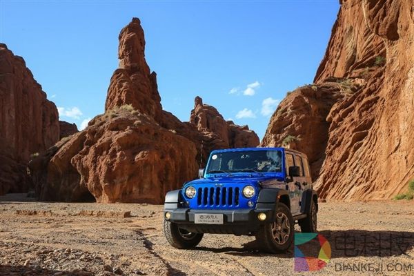 越野利器 Jeep新牧马人上市：45.99万起