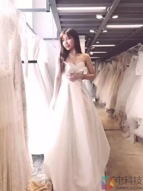 90后美女为杜蕾斯写文案 今成CEO年入千万