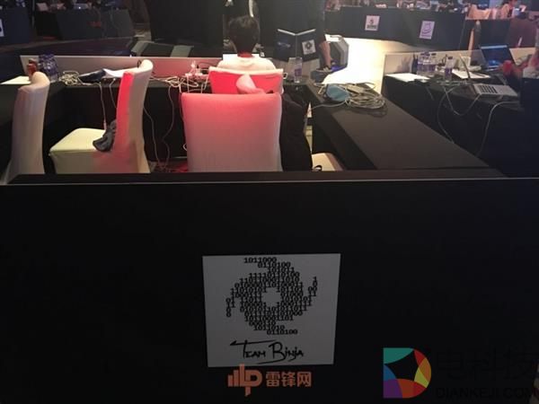 欧阳锋和洪七公决战互相出题 谁会赢?