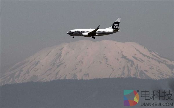 被一群日食爱好者感动 美航空公司推出“日食航班”