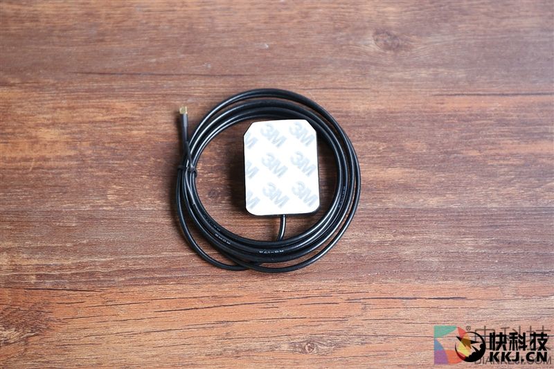 399元功能齐全 小蚁智能后视镜领航版体验