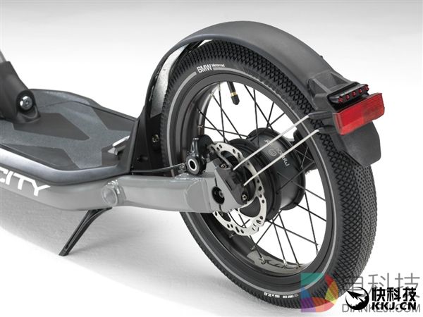 一台2万！宝马电动滑板车来了：续航35km/可放后备箱