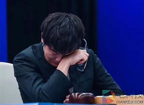 被人工智能啪啪打脸 人类真的无法战胜AI吗？