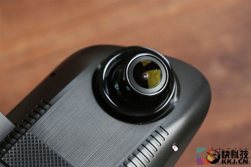 399元功能齐全 小蚁智能后视镜领航版体验